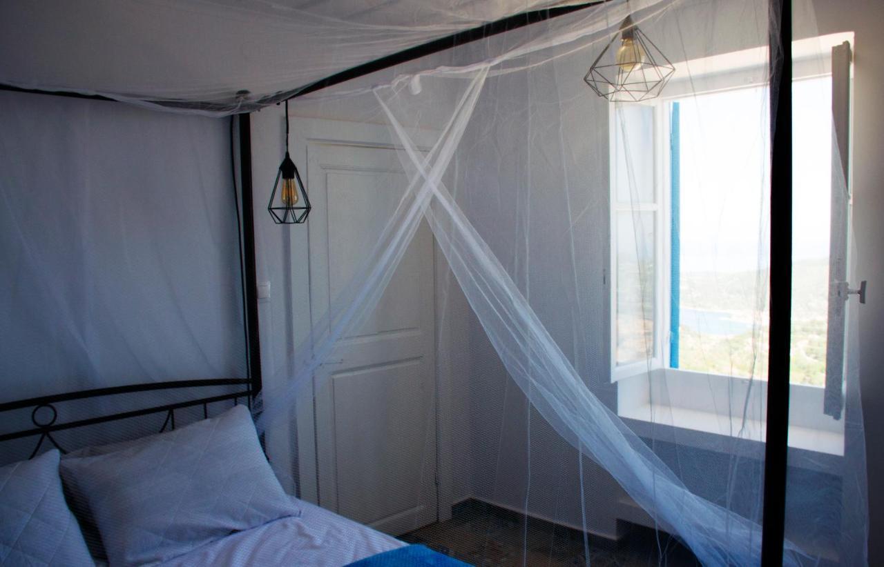 The Olive Cottage - Ithaca Vathy  Extérieur photo